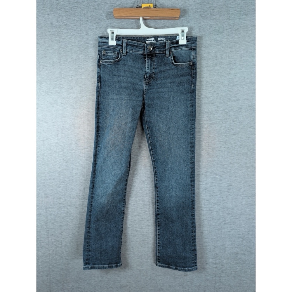 Amazon Essentials Bootcut Jeans - Picture 4 of 12
